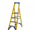 Werner Abru 717 Series Fibreglass Platform Stepladder Trade 4 Tread 7170418